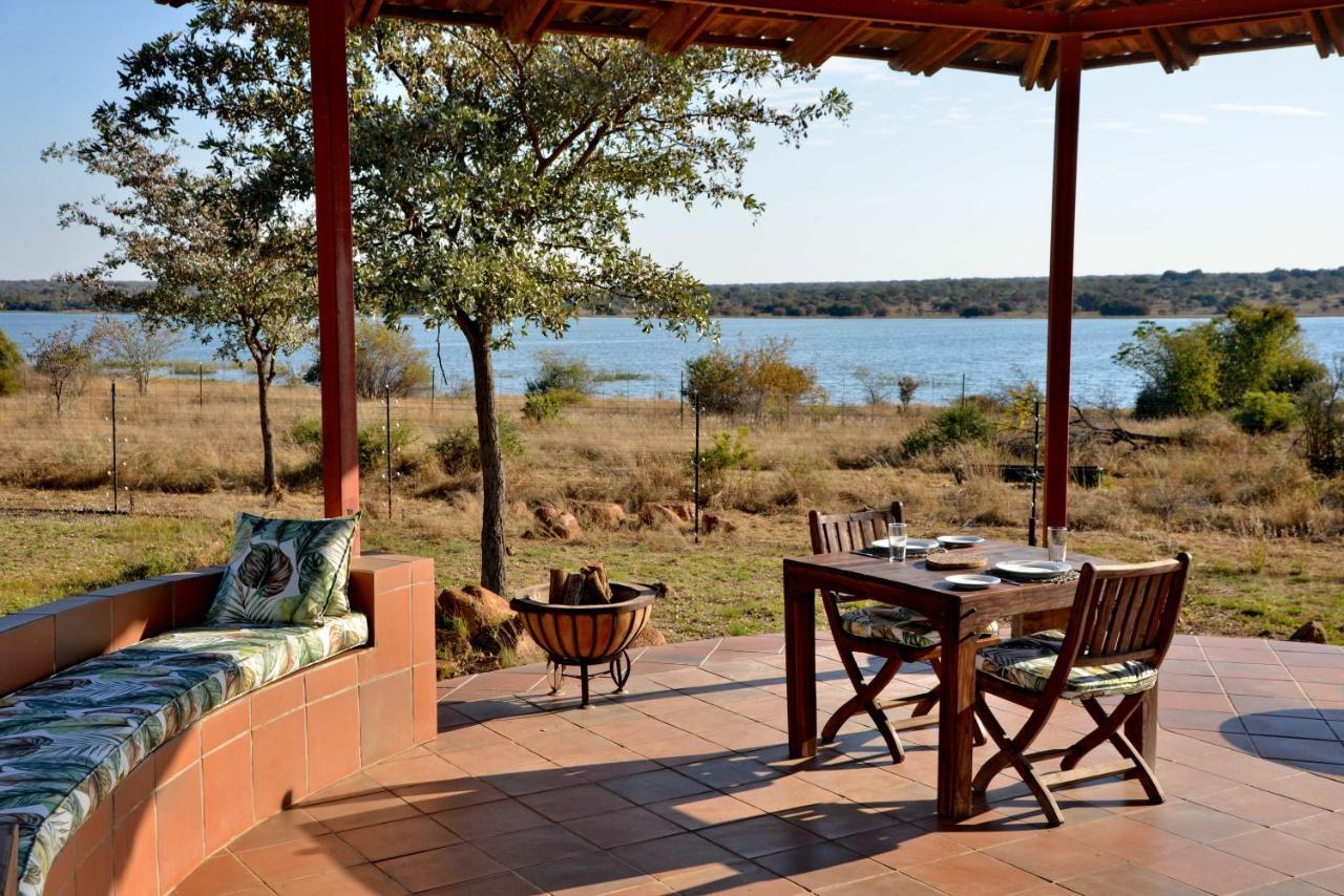 Kameeldrift Waterfront Estate & Resort Brits Exterior foto